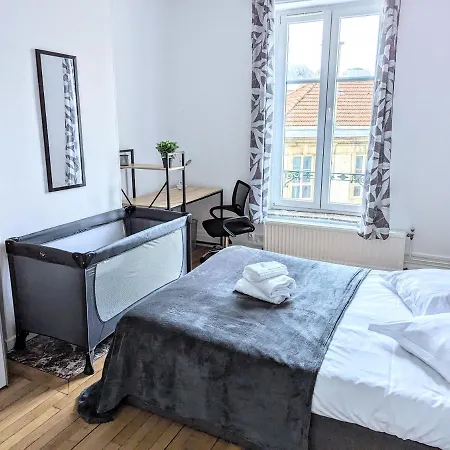 Double Fabriques, 2 Bedrooms, Central, Parking Nearby, Self Checkin Appartement *