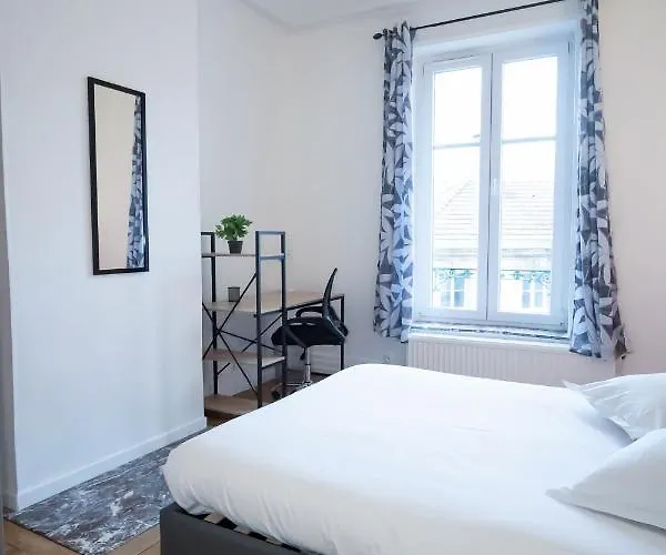 Appartement Double Fabriques, 2 Bedrooms, Central, Parking Nearby, Self Checkin *