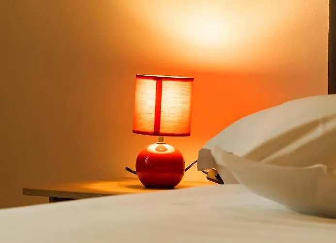 Double Fabriques, 2 Bedrooms, Central, Parking Nearby, Self Checkin Appartement Nancy